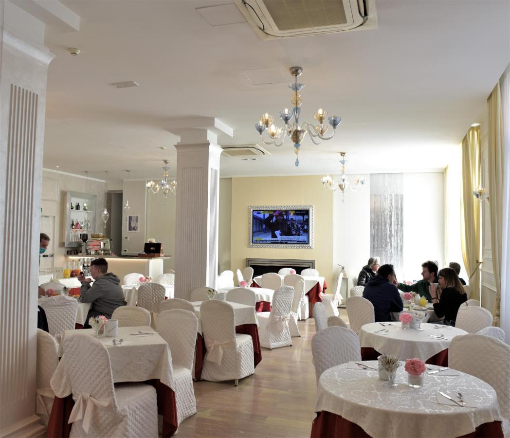 Amsterdam Suite Hotel & Spa 리미니 외부 사진