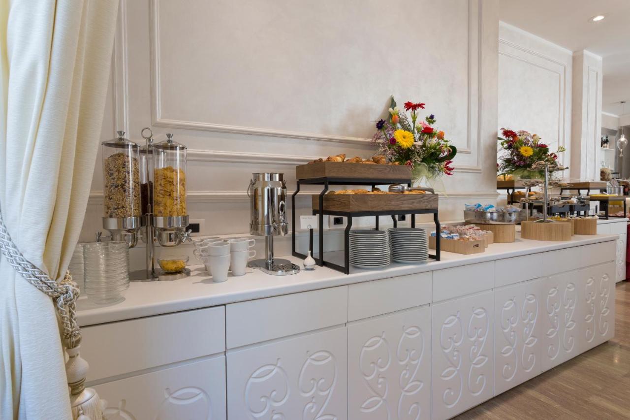 Amsterdam Suite Hotel & Spa 리미니 외부 사진